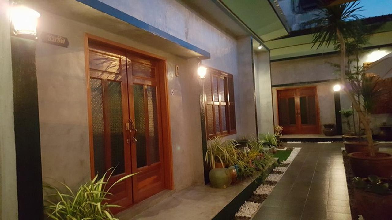 Pk Hostel Ayutthaya Extérieur photo