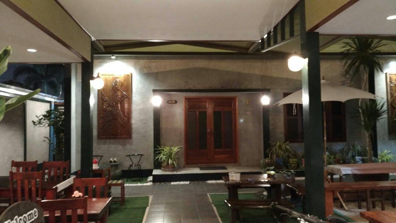 Pk Hostel Ayutthaya Extérieur photo