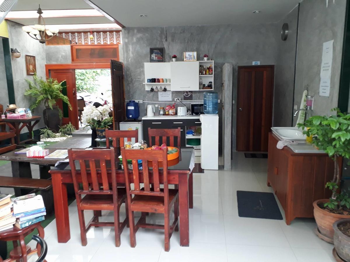 Pk Hostel Ayutthaya Extérieur photo